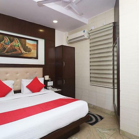 Oyo 30698 Hari Om Guest House Jādabpur Extérieur photo