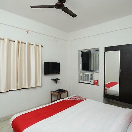 Oyo 30698 Hari Om Guest House Jādabpur Extérieur photo