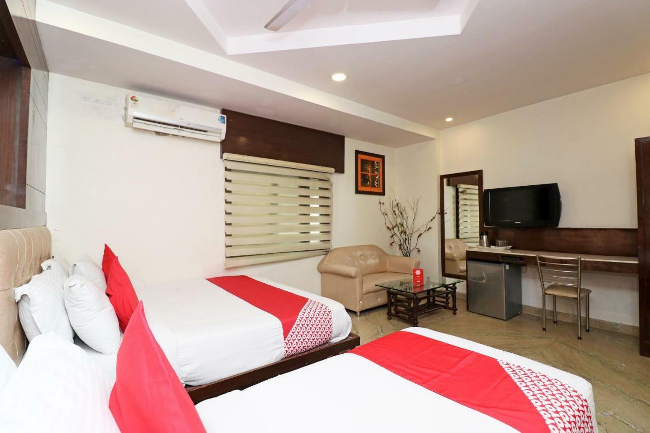 Oyo 30698 Hari Om Guest House Jādabpur Extérieur photo