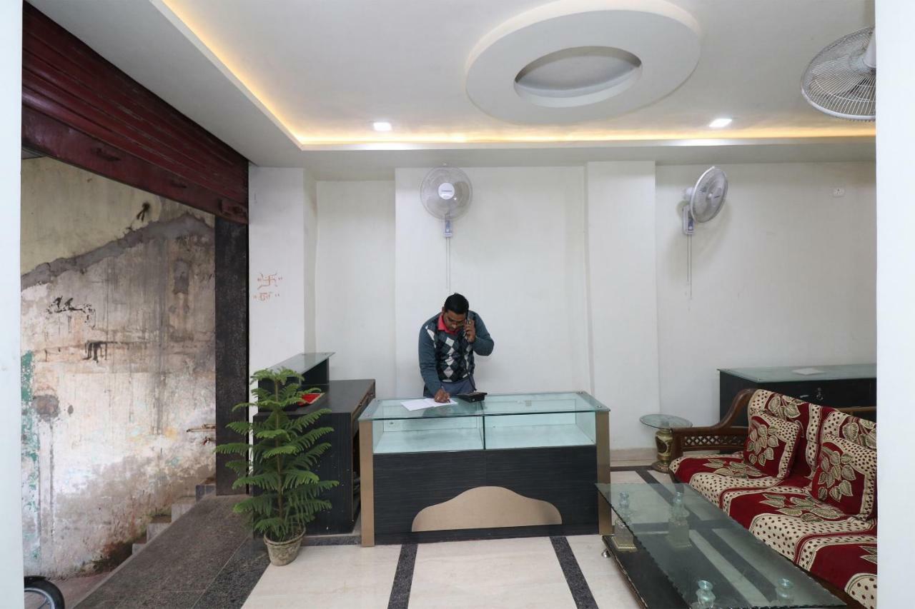 Oyo 30698 Hari Om Guest House Jādabpur Extérieur photo