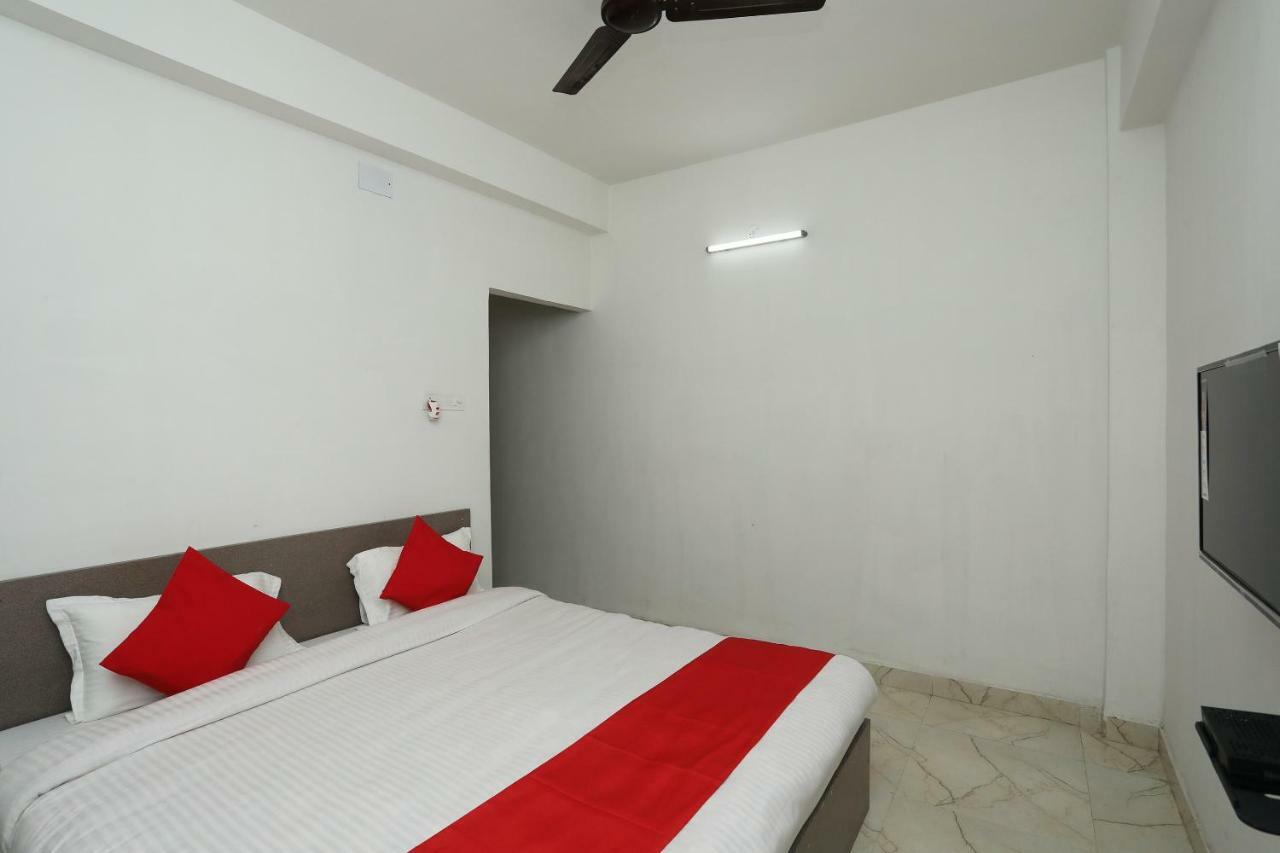 Oyo 30698 Hari Om Guest House Jādabpur Extérieur photo